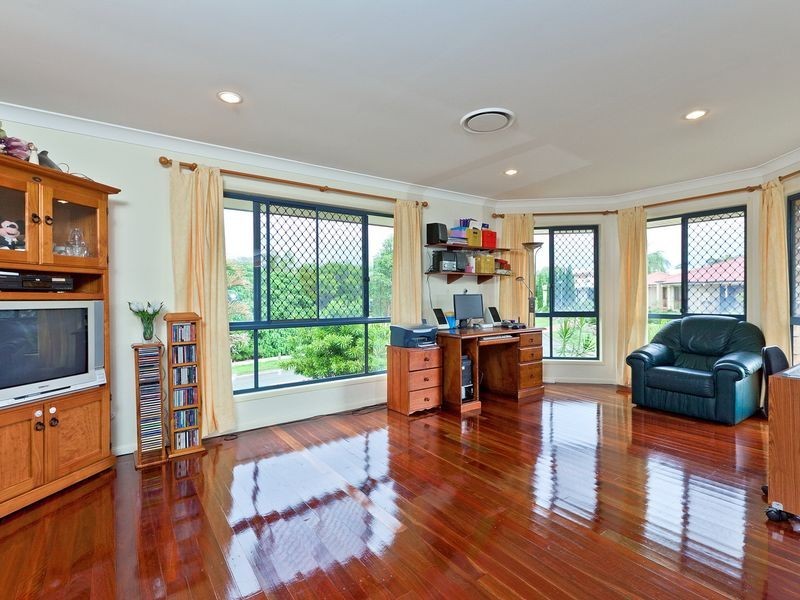 1 Wagan Place, Wellington Point QLD 4160