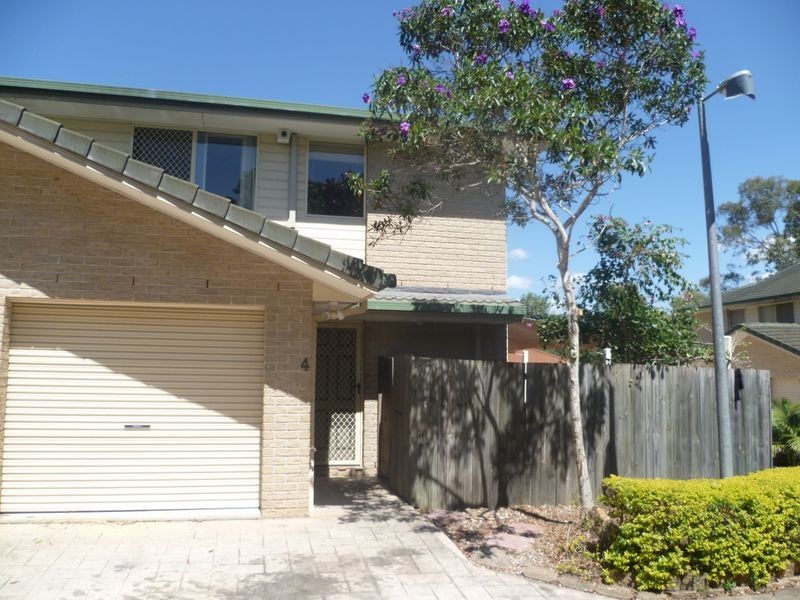 4/4 Bushmead Street, Nerang QLD 4211