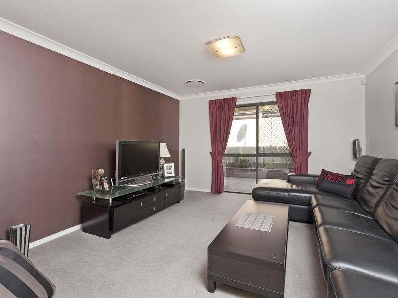 6 Figtree Place, Wakerley QLD 4154