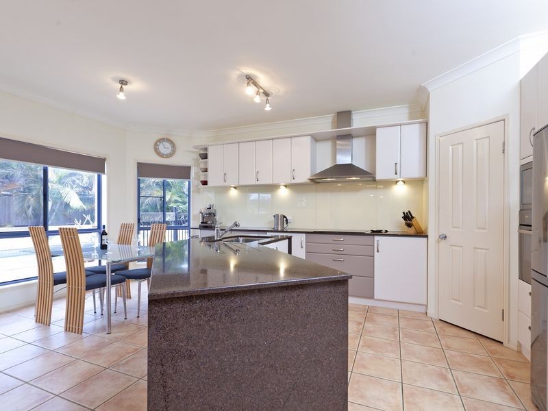 12 Dennison Court, Redland Bay QLD 4165