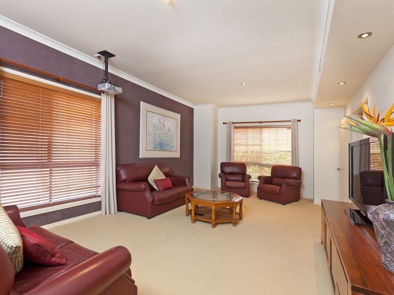 12 Dennison Court, Redland Bay QLD 4165