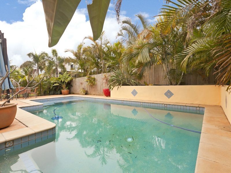 12 Dennison Court, Redland Bay QLD 4165