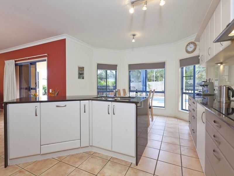 12 Dennison Court, Redland Bay QLD 4165