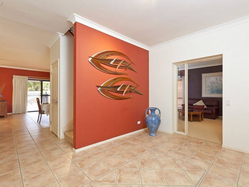 12 Dennison Court, Redland Bay QLD 4165