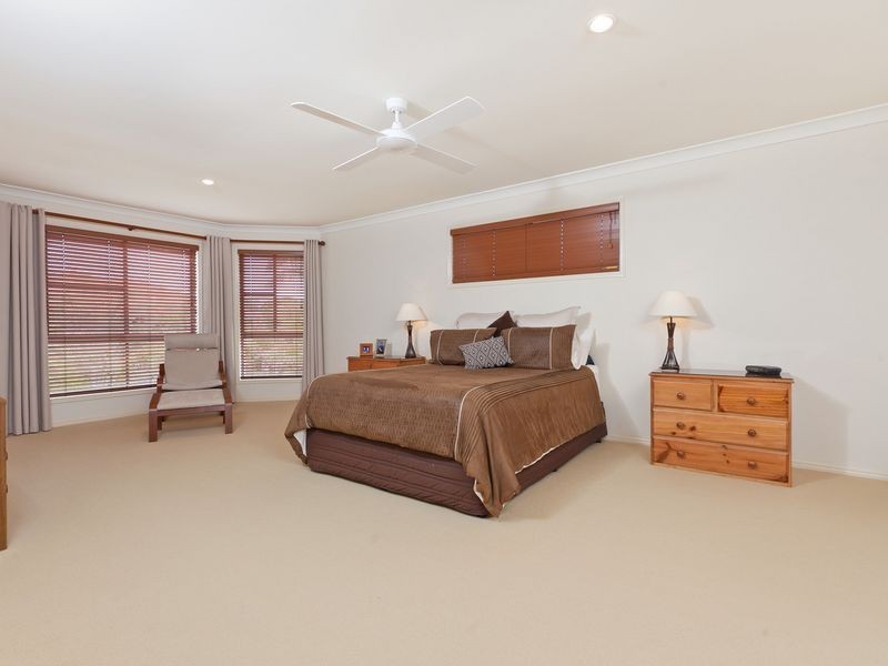 12 Dennison Court, Redland Bay QLD 4165