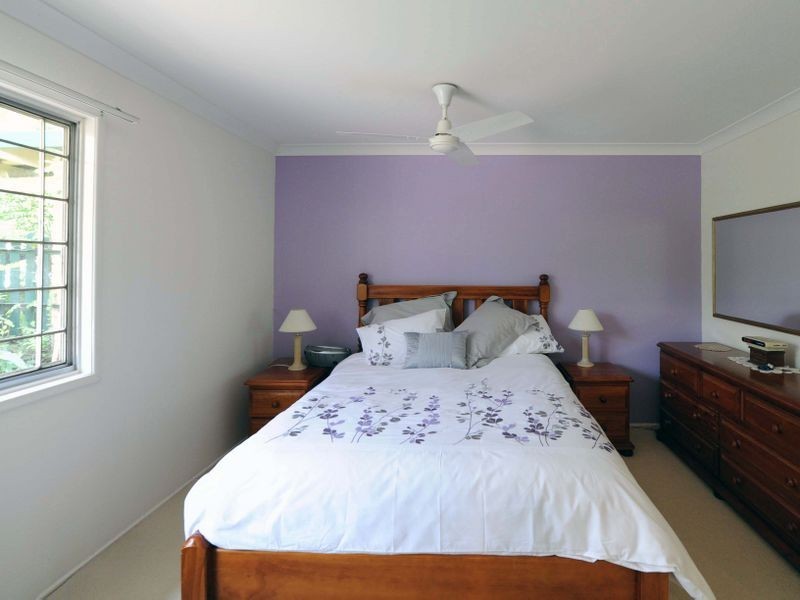 11 Azalea Street, Redland Bay QLD 4165