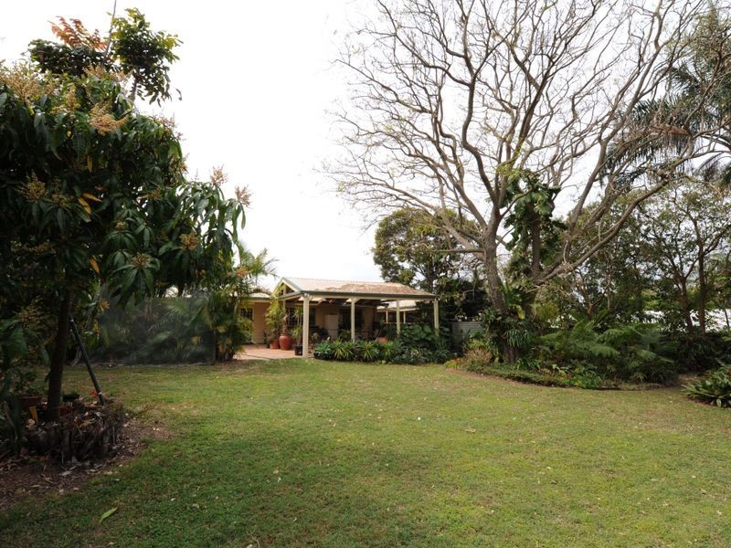 11 Azalea Street, Redland Bay QLD 4165