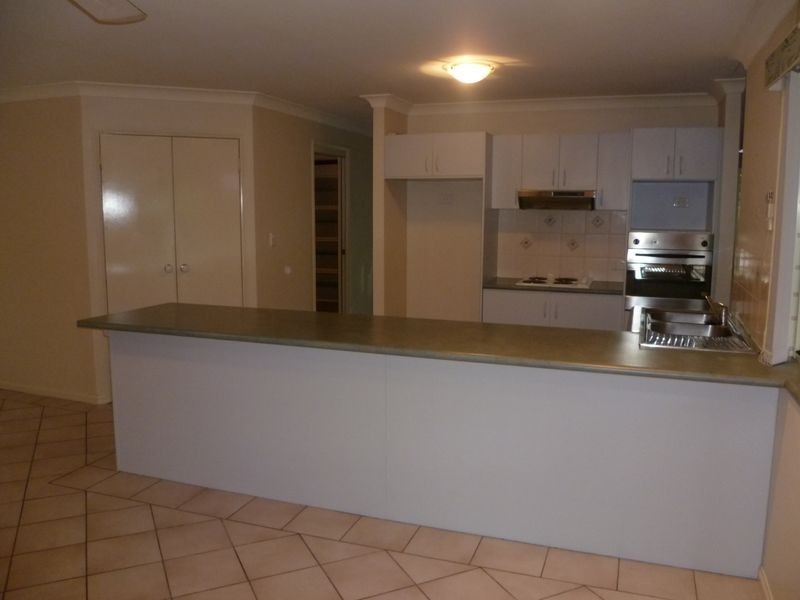 26 Pamela Street, Wynnum West QLD 4178