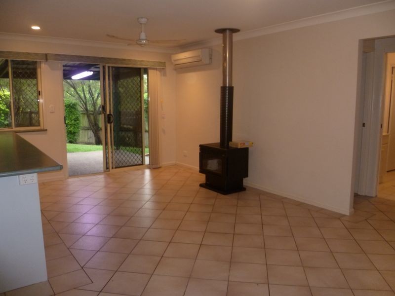 26 Pamela Street, Wynnum West QLD 4178