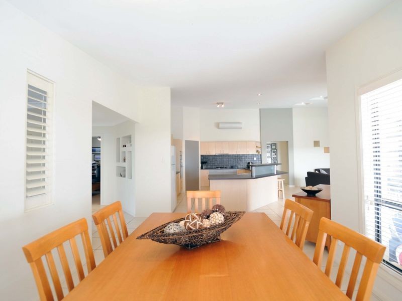 7 Calliandra Place, Thornlands QLD 4164