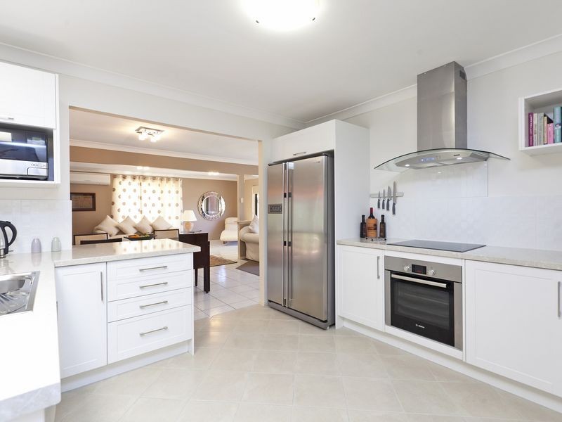 5 Sandra Court, Redland Bay QLD 4165