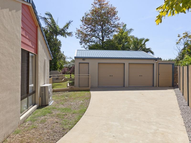 5 Sandra Court, Redland Bay QLD 4165
