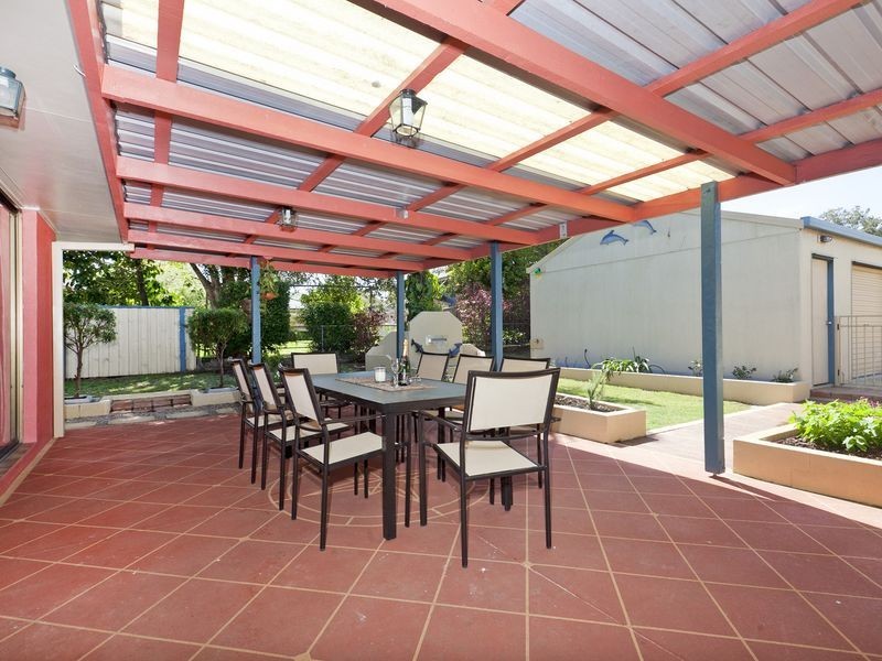 5 Sandra Court, Redland Bay QLD 4165