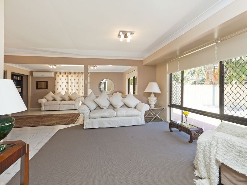 5 Sandra Court, Redland Bay QLD 4165