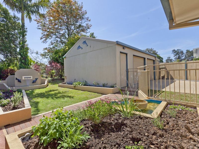 5 Sandra Court, Redland Bay QLD 4165