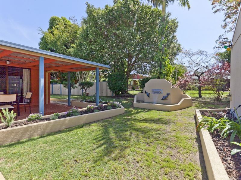 5 Sandra Court, Redland Bay QLD 4165