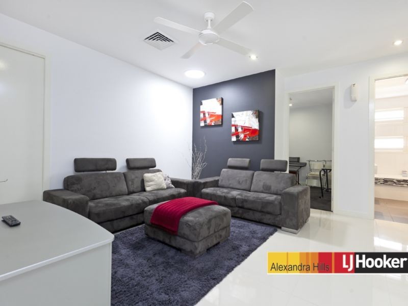 2 Highland Street, Redland Bay QLD 4165