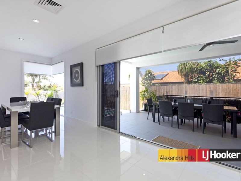 2 Highland Street, Redland Bay QLD 4165