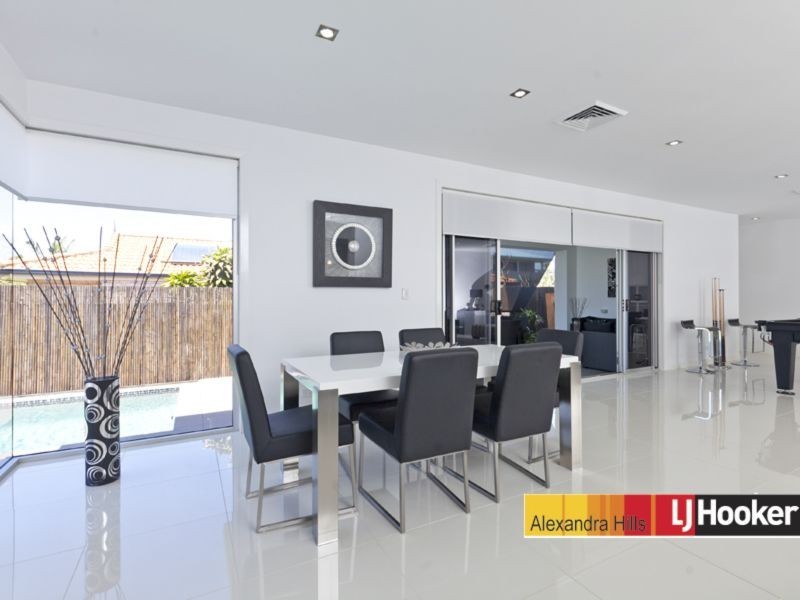 2 Highland Street, Redland Bay QLD 4165