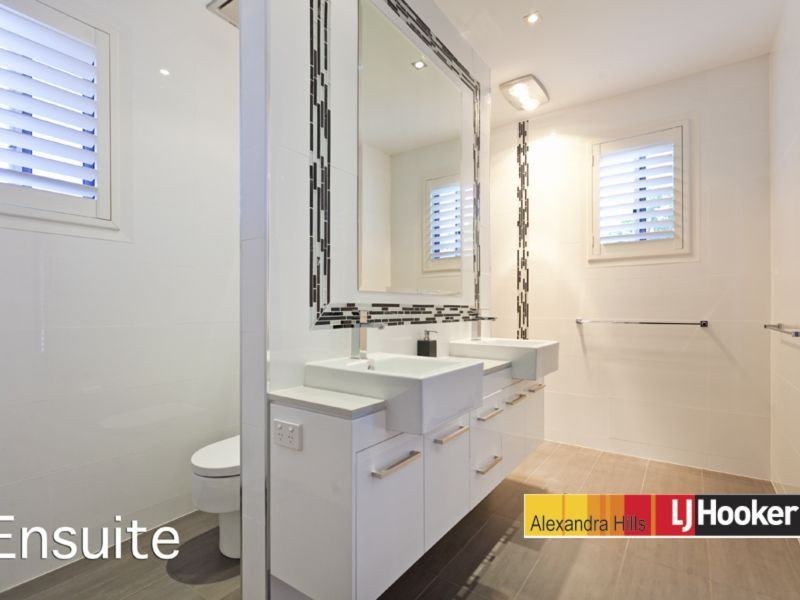 2 Highland Street, Redland Bay QLD 4165