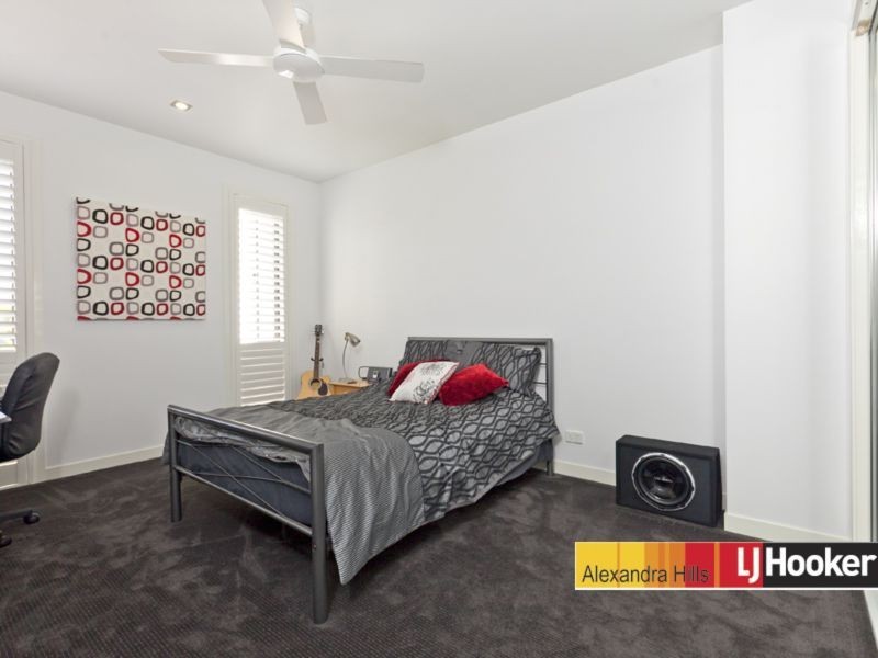 2 Highland Street, Redland Bay QLD 4165