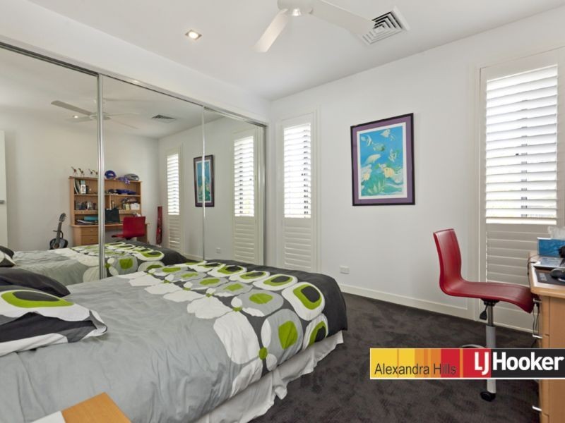 2 Highland Street, Redland Bay QLD 4165