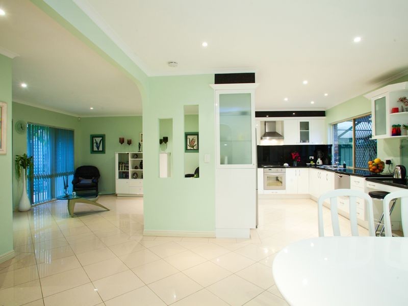 10 Norell Place, Eight Mile Plains QLD 4113