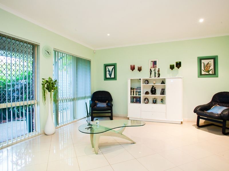 10 Norell Place, Eight Mile Plains QLD 4113