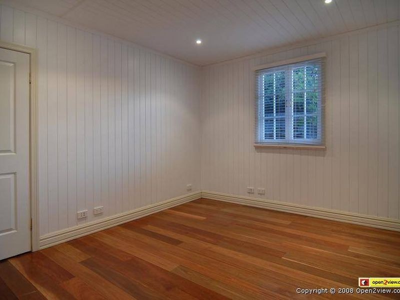 2 Keppell Street, Birkdale QLD 4159