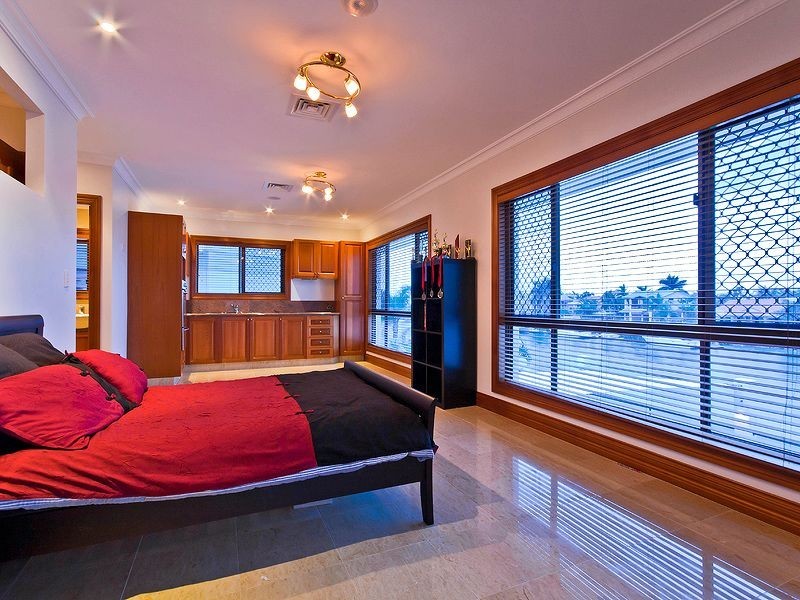17 Boom Court, Birkdale QLD 4159