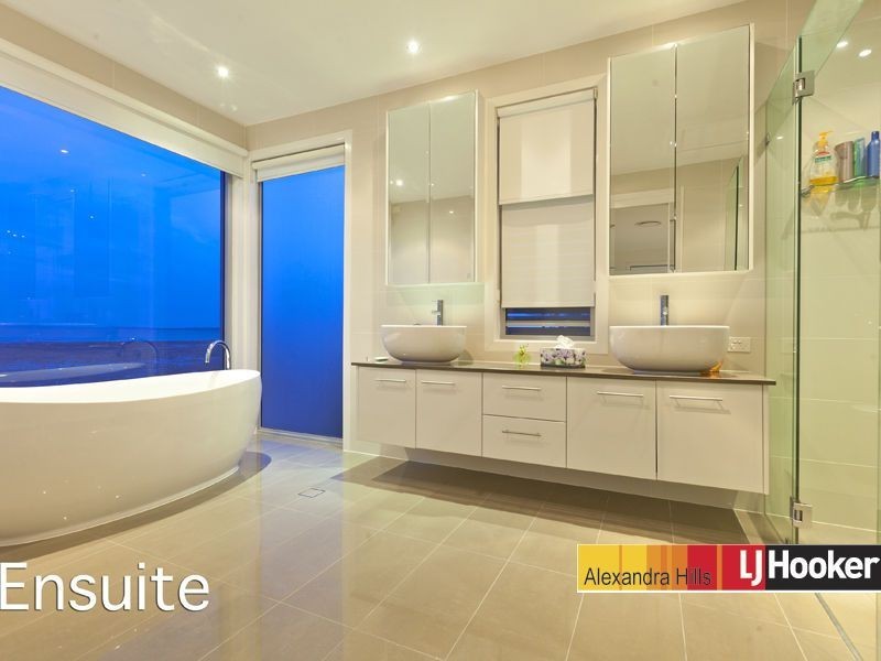 171 Shore Street North, Cleveland QLD 4163