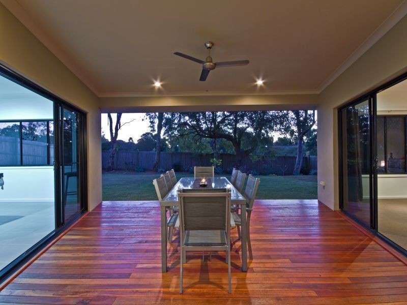 54 Hardy Road, Birkdale QLD 4159