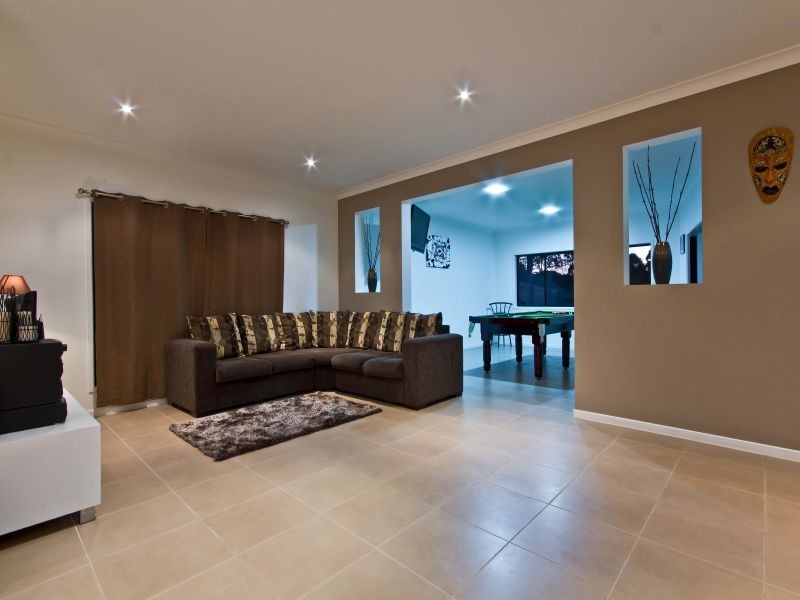 54 Hardy Road, Birkdale QLD 4159