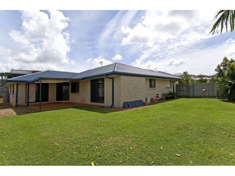 13 Saltwater Place, Redland Bay QLD 4165