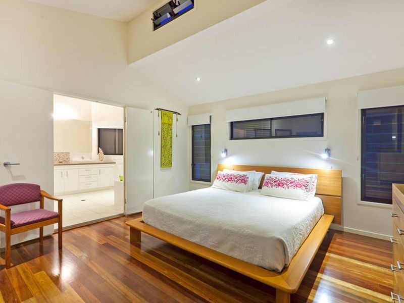 4 Cowley Street, Ormiston QLD 4160