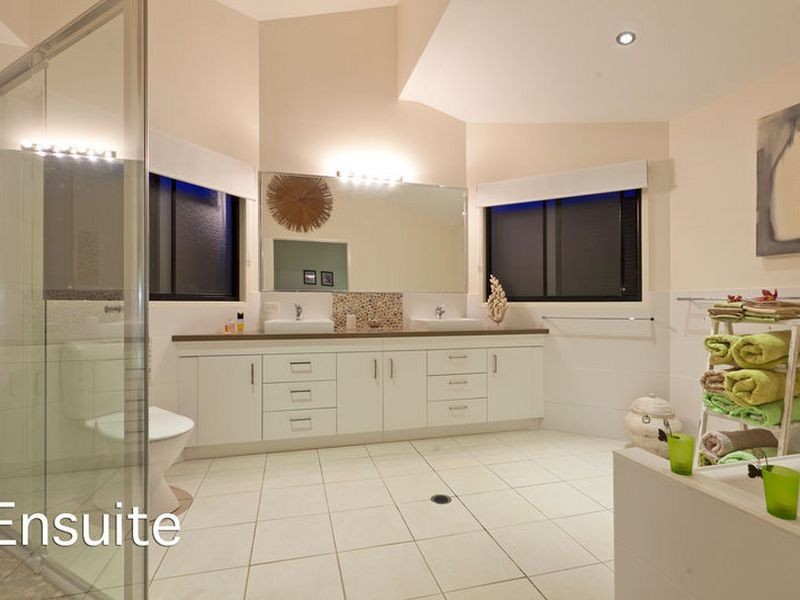 4 Cowley Street, Ormiston QLD 4160
