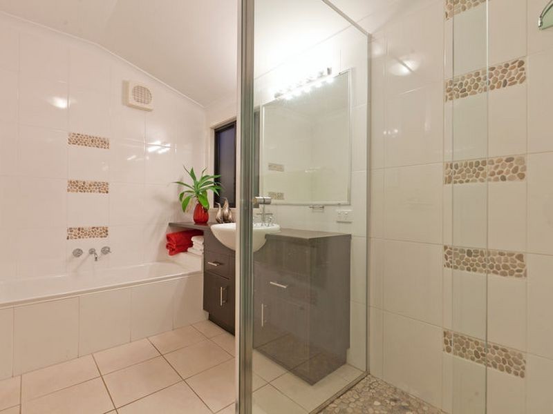 4 Cowley Street, Ormiston QLD 4160