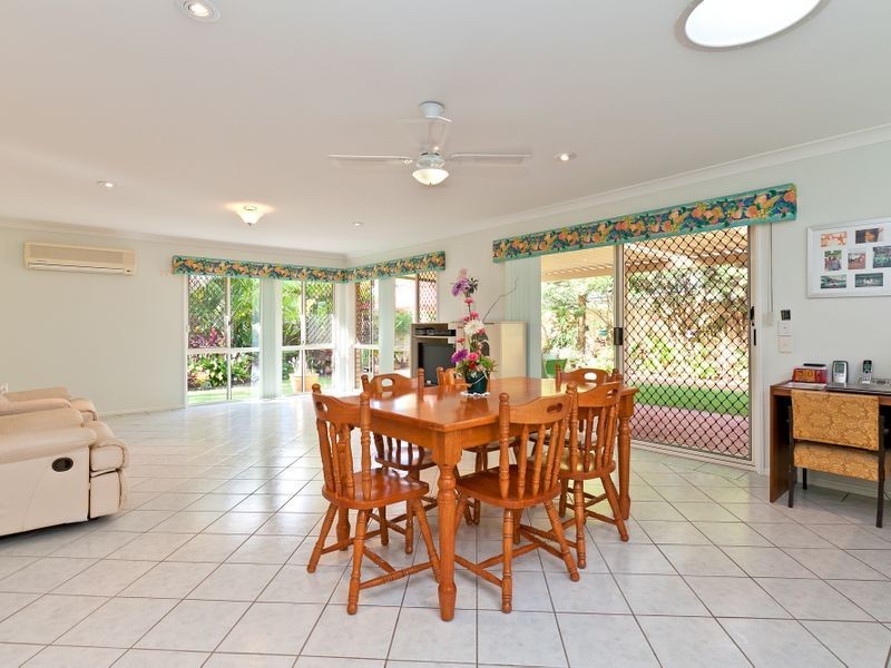 32 Marjorie Buckler Avenue, Redland Bay QLD 4165