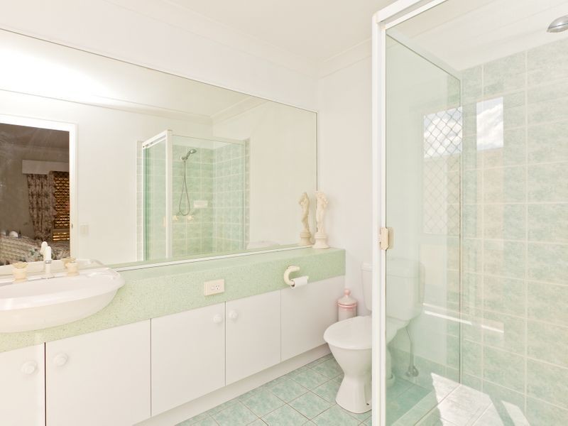 32 Marjorie Buckler Avenue, Redland Bay QLD 4165