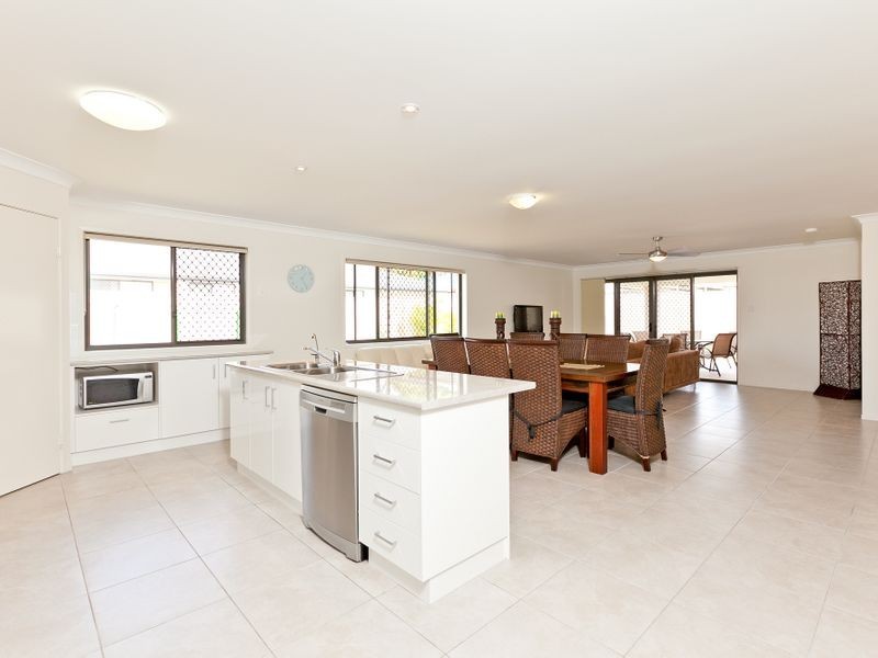 24 Beutel Place, Thornlands QLD 4164