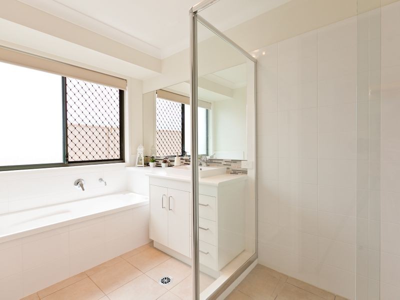 24 Beutel Place, Thornlands QLD 4164