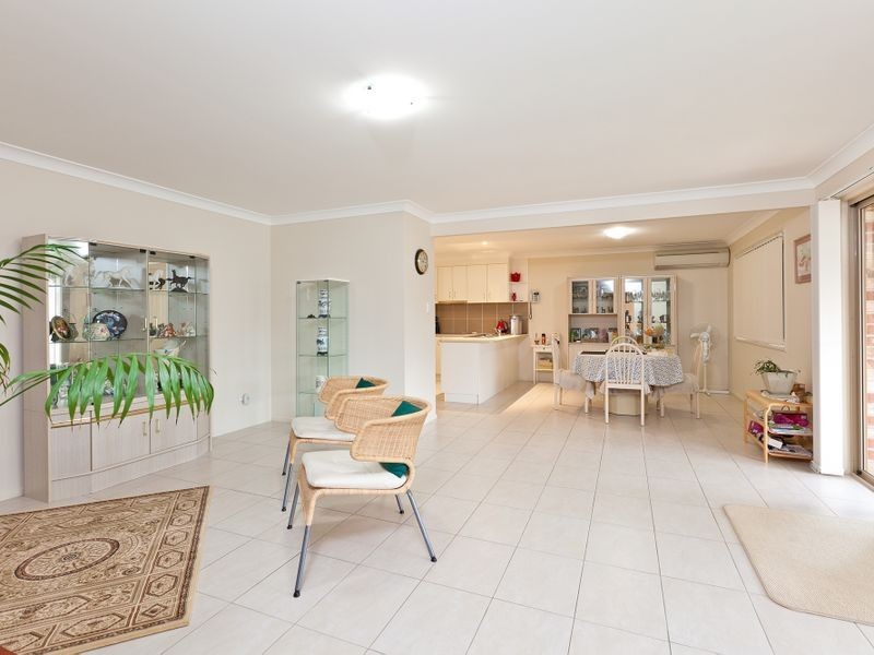 10 Scampi Place, Redland Bay QLD 4165