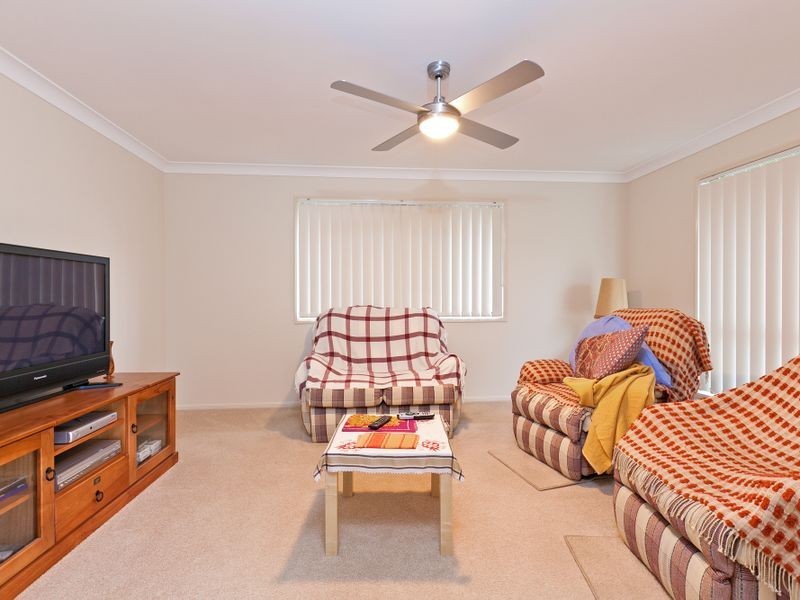 10 Scampi Place, Redland Bay QLD 4165