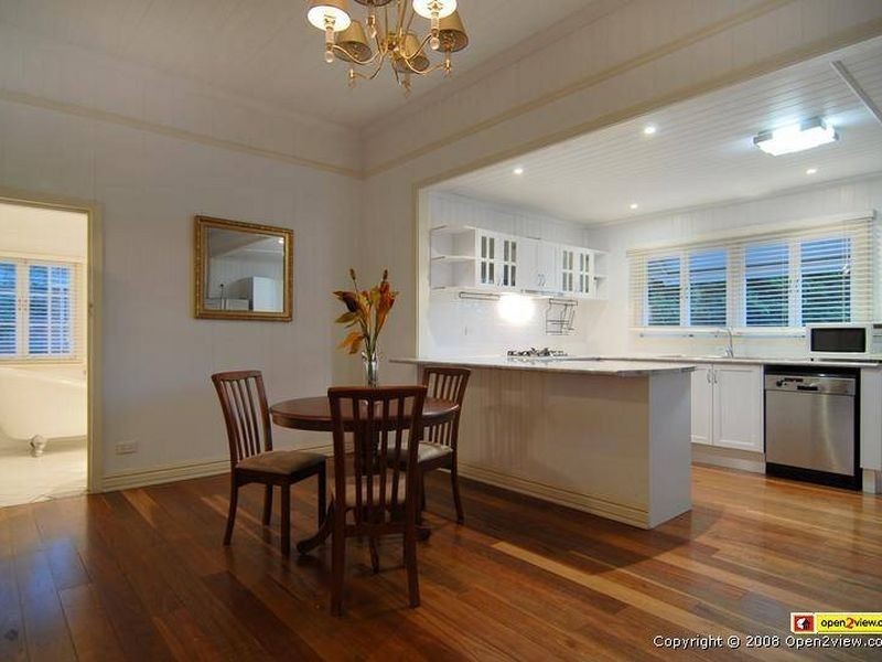 2 Keppell Street, Birkdale QLD 4159