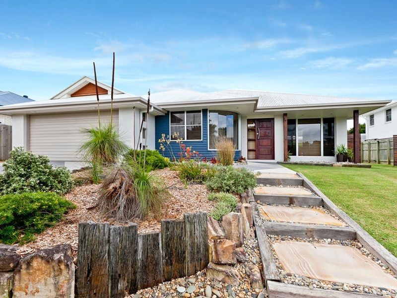 8 Plantation Place, Wellington Point QLD 4160