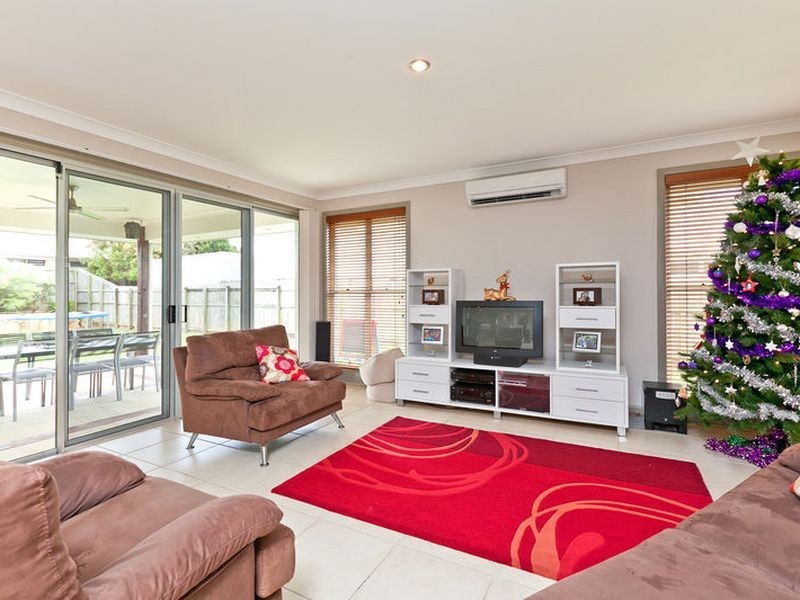 8 Plantation Place, Wellington Point QLD 4160