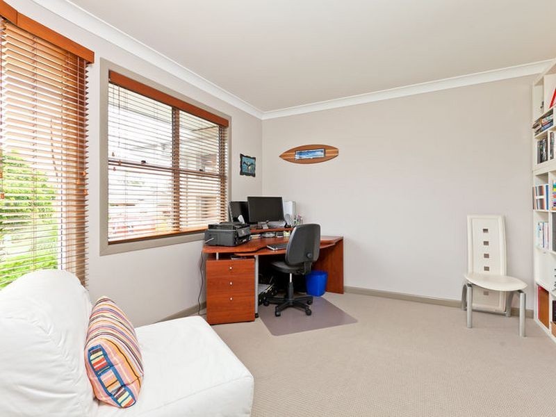 8 Plantation Place, Wellington Point QLD 4160