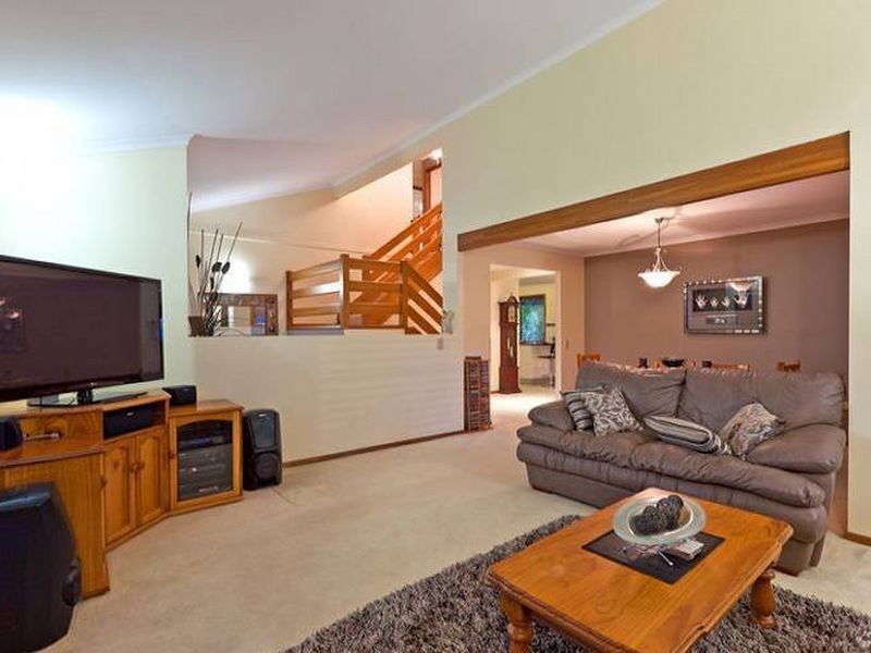 27 Sunshine Drive, Cleveland QLD 4163