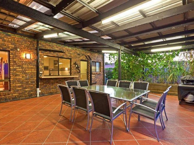 27 Sunshine Drive, Cleveland QLD 4163