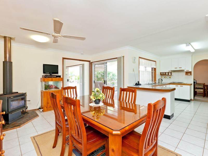 4 Sylvania Street, Wellington Point QLD 4160